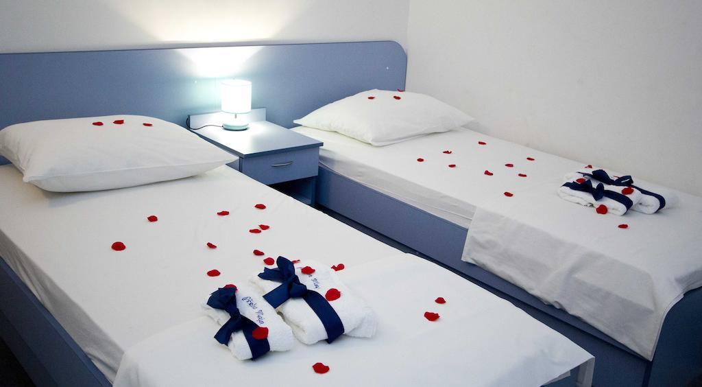 Apartment Pcelica Maja 포드스트라나 객실 사진
