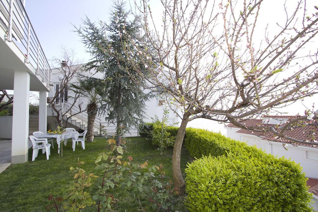 Apartment Pcelica Maja 포드스트라나 객실 사진