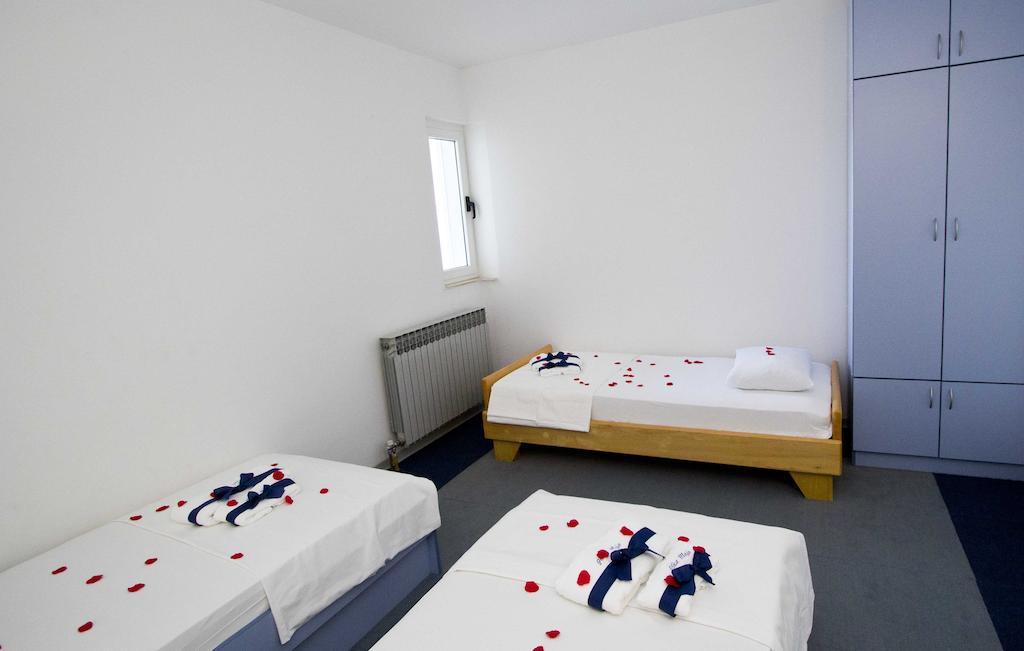 Apartment Pcelica Maja 포드스트라나 객실 사진